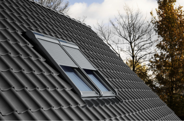 INSTALLATION VOLET ROULANT VELUX : POURQUOI L&rsquo;INSTALLER ?